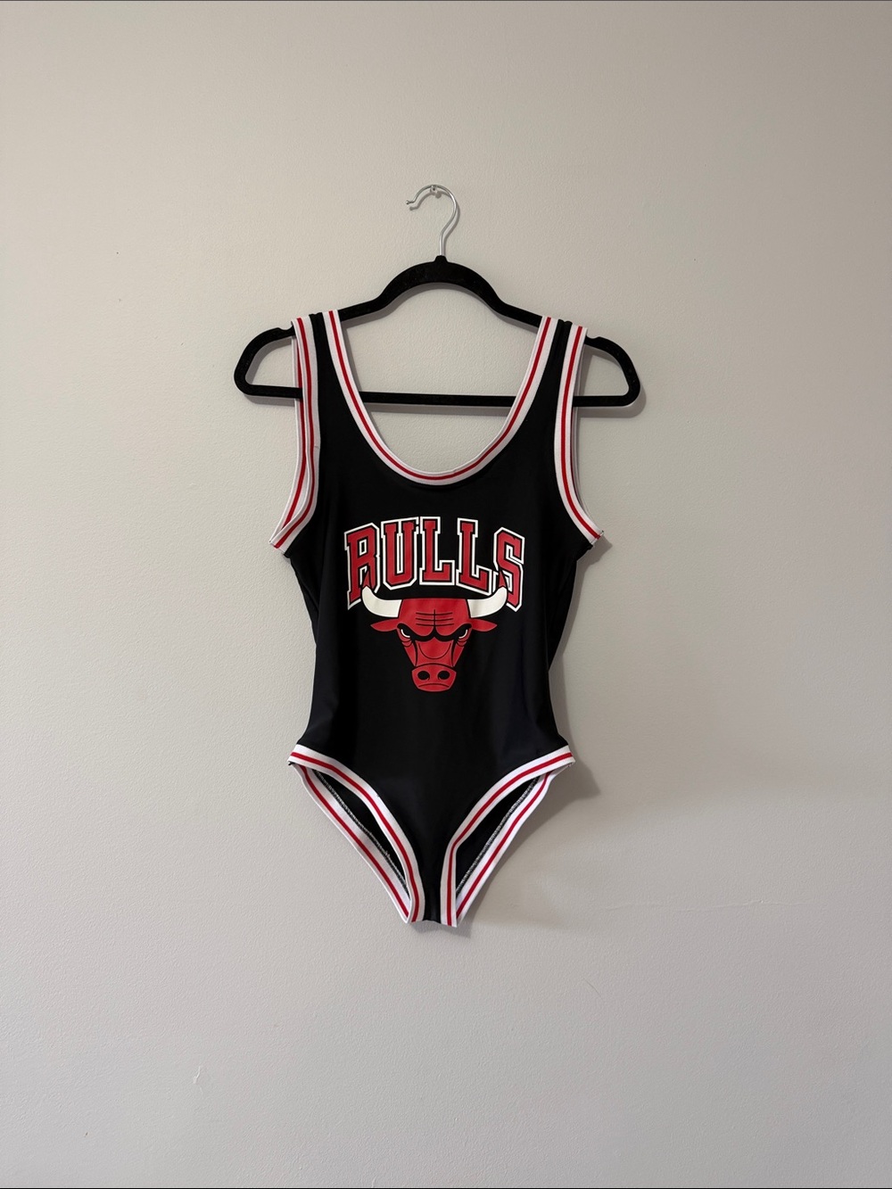 NBA Chicago Bulls Black and Red Logo Sleeveless Bodysuit